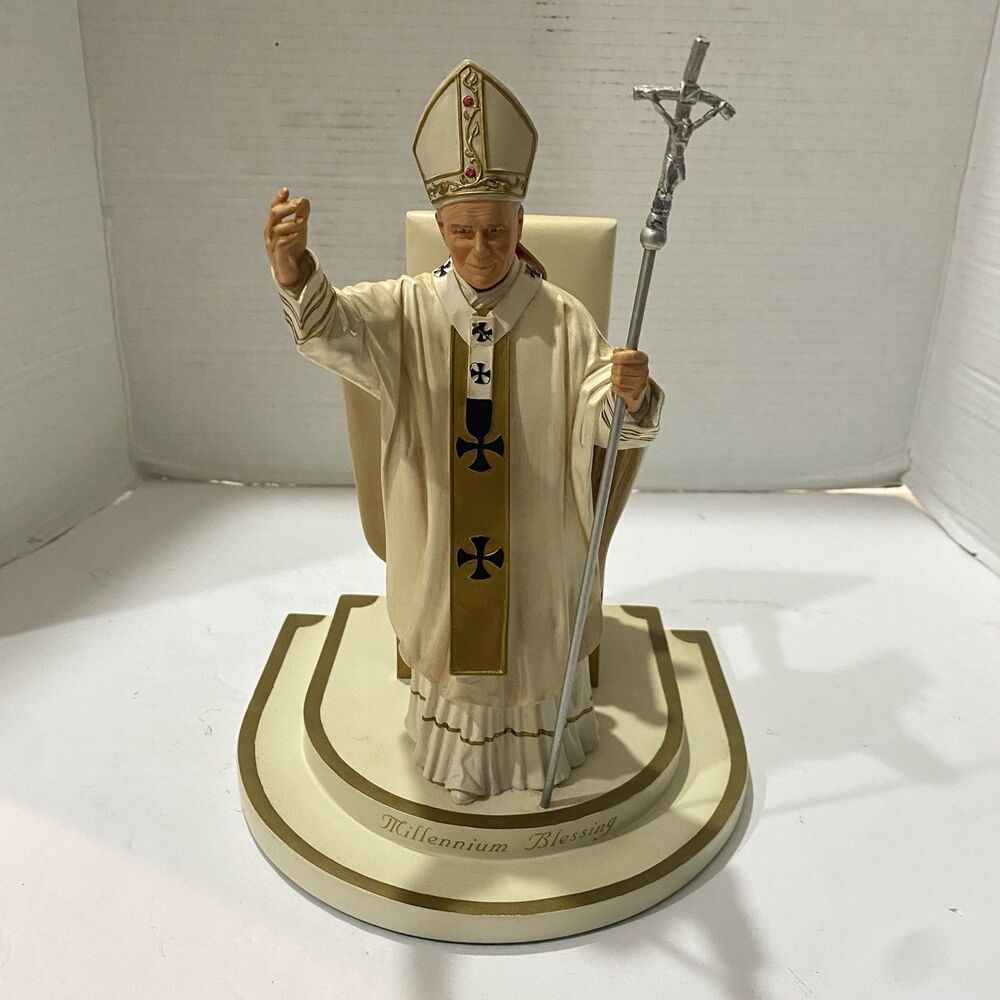 Lovely Vintage Pope John Paul II Figurine 10.5” Millennium Blessing - (read)EUC
